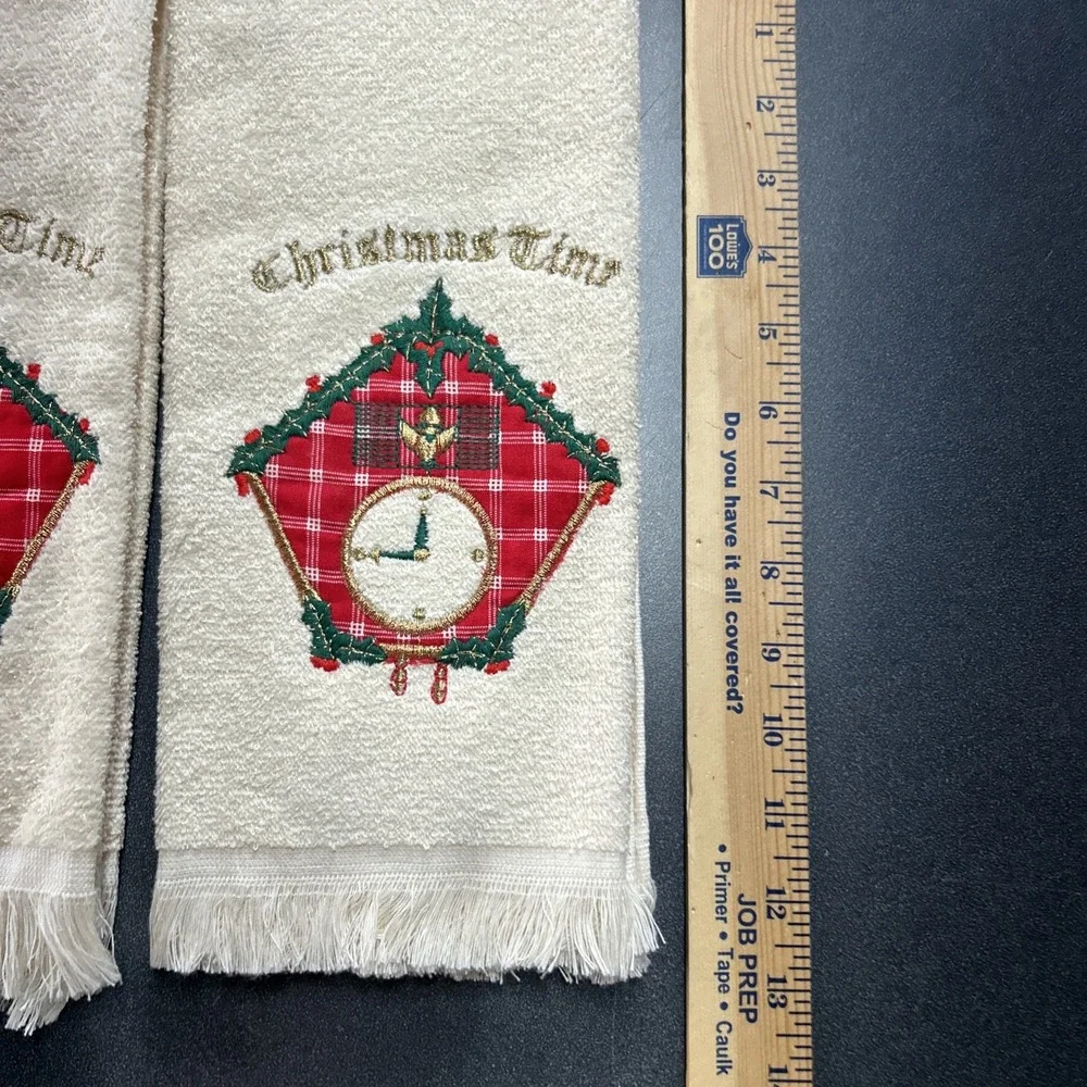 Vintage Christmas Dish Kitchen‎ Towels Embroidered Christmas Cuckoo Clock